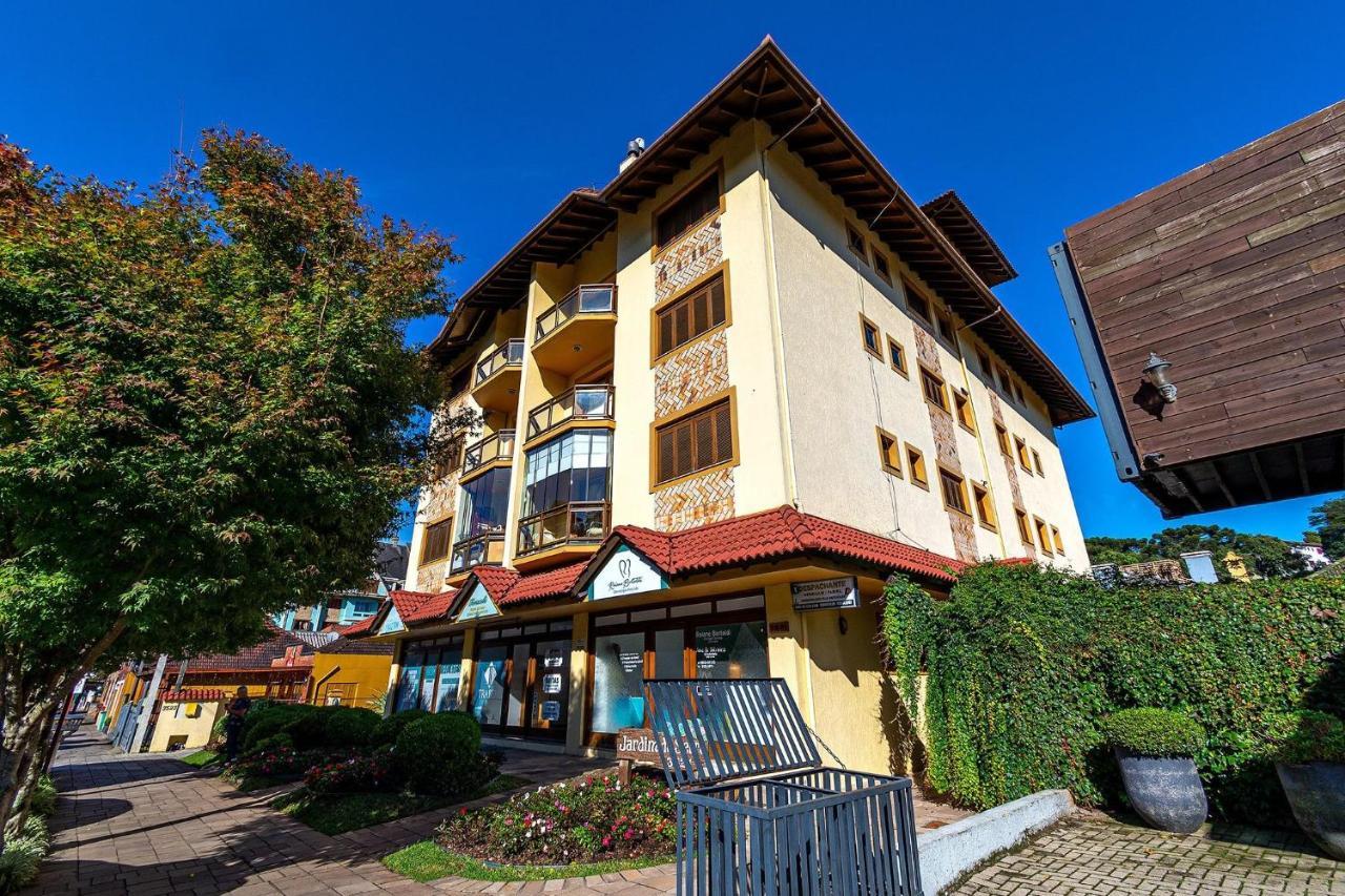 Rosa Edificio Jardim Da Serra Грамаду Екстериор снимка